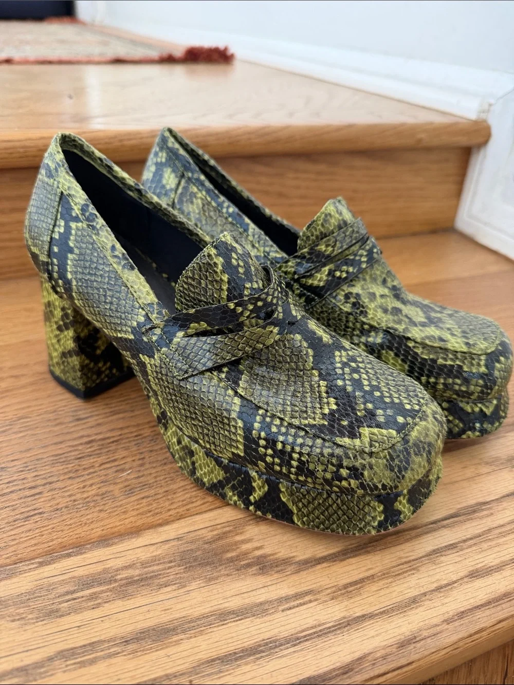 Women's Snake-Print Platform Loafers in Green